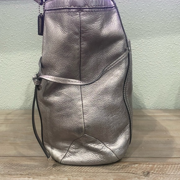 Authentic Leather Coach Satchel/ Shoulder Handbag - Picture 6 of 11